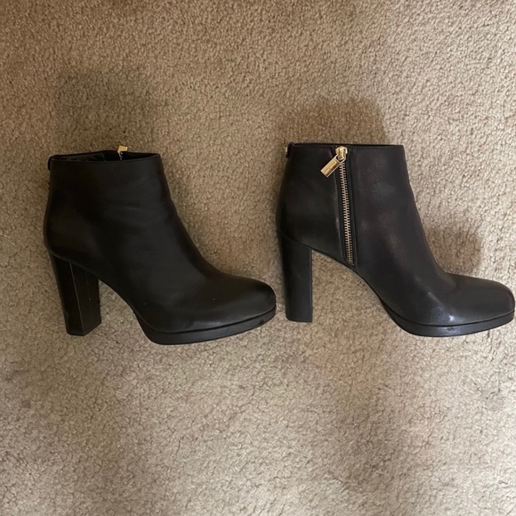 Michael Kors Frenchie Leather Booties Size 8 - Picture 1 of 8